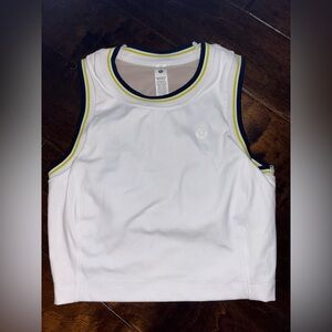 Lululemon Varsity Scoop Neck Cropped Tennis tank size 4